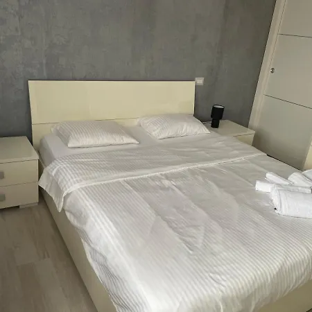 Denis Apartament Turda Exterior photo